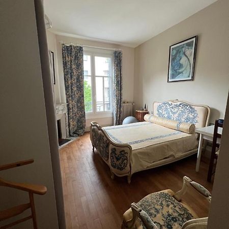 Hyper Centre ,Jolie Chambre Climatisee Avec Parking Securise Gratuit Clermont-Ferrand Eksteriør bilde