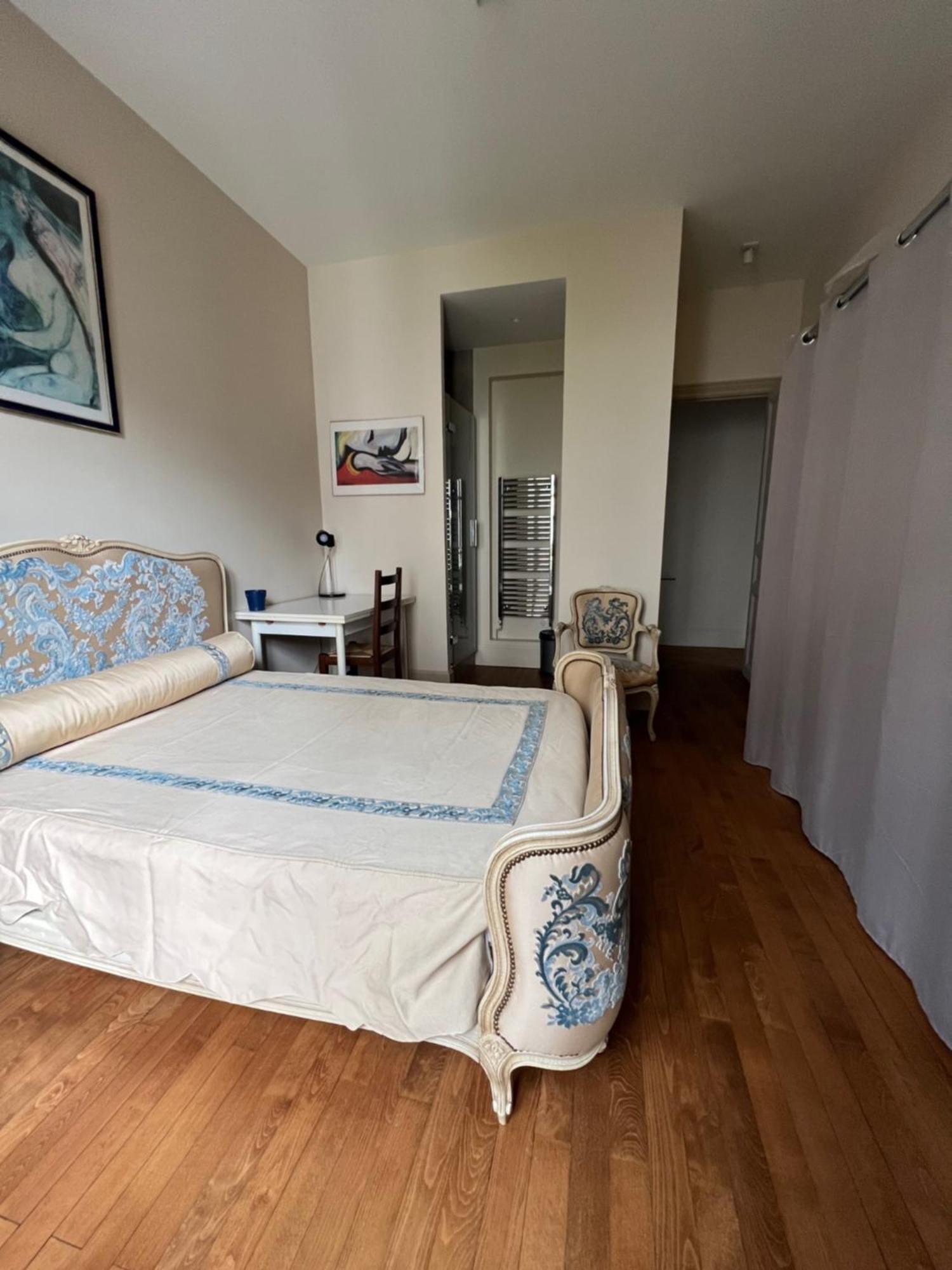 Hyper Centre ,Jolie Chambre Climatisee Avec Parking Securise Gratuit Clermont-Ferrand Eksteriør bilde